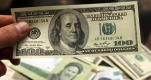 دژ ریال، بی‌دفاع در برابر دلار