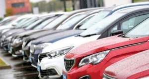 افزایش یا کاهش تعرفه‌ واردات خودرو چه تاثیراتی بر قیمت‌ها دارد؟