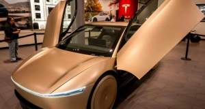 زمان آمدن روبوتاکسی تسلا اعلام شد