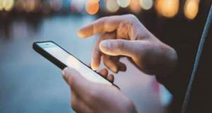 تلفن همراه چگونه می‌تواند اضطراب شما را در زمان بحران کاهش دهد؟