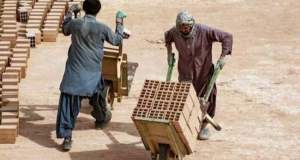 عواقب اشتغال اتباع غیرمجاز در کشور؛ هشدار درباره بازار سیاه کار