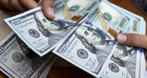 دلار زیر تیغ مکانیسم ماشه؛ موج‌سواری شایعه‌سازان بر ترس مردم