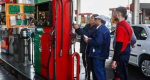 دولت افزایش قیمت بنزین را تکذیب کرد