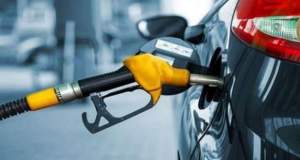 بازار داغ شایعات بنزینی | کوثری: بنزین برای صاحبان چند خودرو گران شود