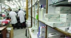 قیمت دارو کاهش می‌یابد؛ تصمیم مهم کمیسیون تلفیق