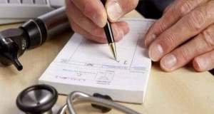 پزشکان عمومی ایران کم‌درآمدترین پزشکان منطقه / مخالفت شورای عالی بیمه با ویزیت یک میلیونی