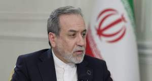 واکنش عراقچی به حمله آمریکا به کشتی تجاری