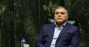 پاک‌نژاد: دنیا در مقابل ایران زانو زد