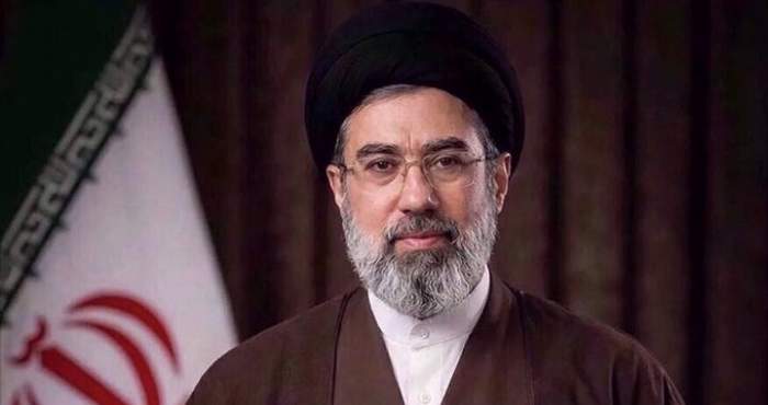 گزارش سرلشکر عبداللهی از آمادگیهای نیروهای مسلح به محضر فرمانده کل قوا گزارش سرلشکر عبداللهی از آمادگیهای نیروهای مسلح به محضر فرمانده کل قوا