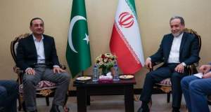 رایزنی چندین ساعته فرمانده ارتش پاکستان با عراقچی