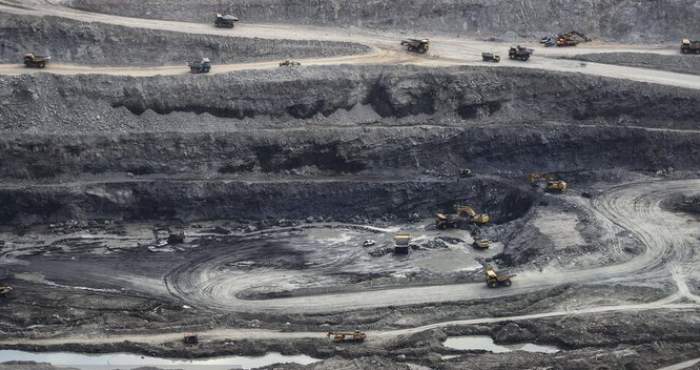 چرا معدن هنوز نتوانسته جای نفت را بگیرد؟ چرا معدن هنوز نتوانسته جای نفت را بگیرد؟