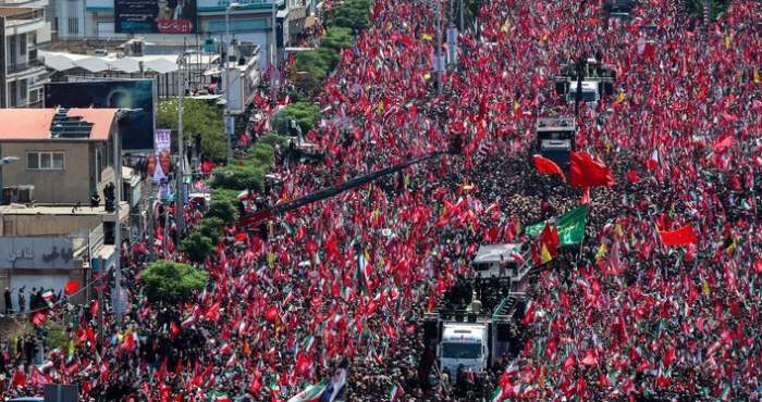 تهران در آخرین روز وداع؛ غرق در موج خروشان بدرقه میلیونی رهبر شهید تهران در آخرین روز وداع؛ غرق در موج خروشان بدرقه میلیونی رهبر شهید