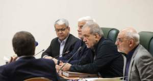 پزشکیان: از طرح اظهارات تفرقه‌افکنانه پرهیز شود