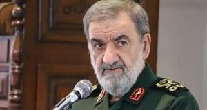 سرلشکر محسن رضایی: سیاست «هم جنگ هم مذاکره» تمام شد