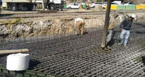 بخش شمالی عرشهٔ B1 در تقاطع بلوار شیخ‌آباد با ریل راه‌آهن بتن‌ریزی شد
