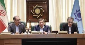 همتی: نرخ تورم ماهانه تیرماه تقریباً نصف شد