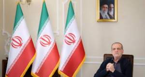 پزشکیان: اگر با مردم باشیم، هیچ قدرتی نمی‌تواند زمین‌گیرمان کند