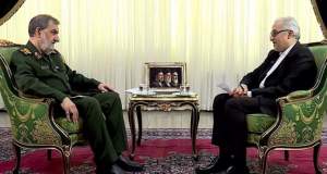 محسن رضایی: آمریکا جنگ اقتصادی را ادامه دهد، یک قطره نفت از خلیج فارس خارج نخواهد شد